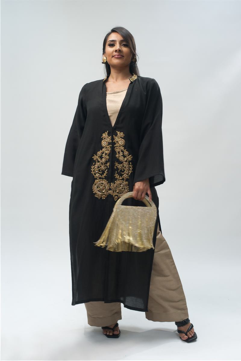 TIMELESS GOLD AND BLACK