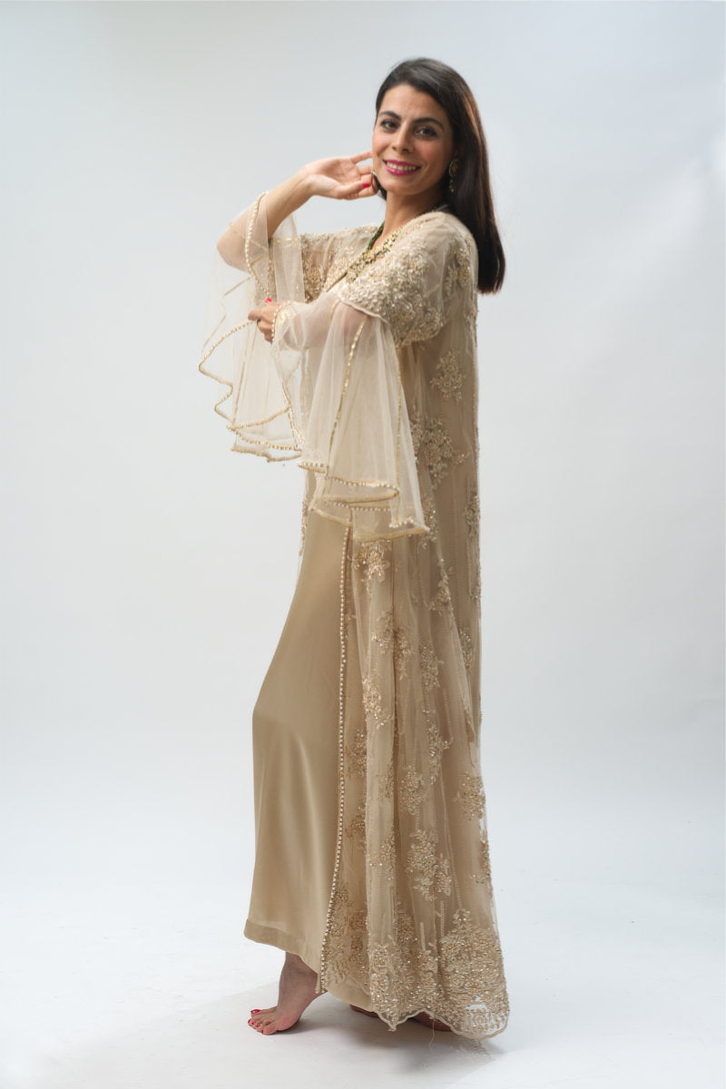 GOLD DEMURE
